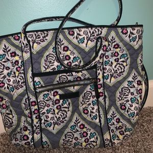 Super cute Vera Bradley purse!!